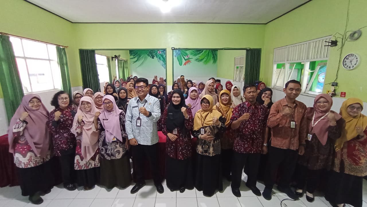 KKG Fase B Korwilcam Dindik Purwokerto Barat : Mengakselerasi Kompetensi Guru melalui Integrasi HOTS dan Kecerdasan Buatan (AI)