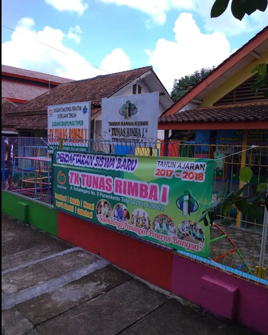 Gedung Sekolah