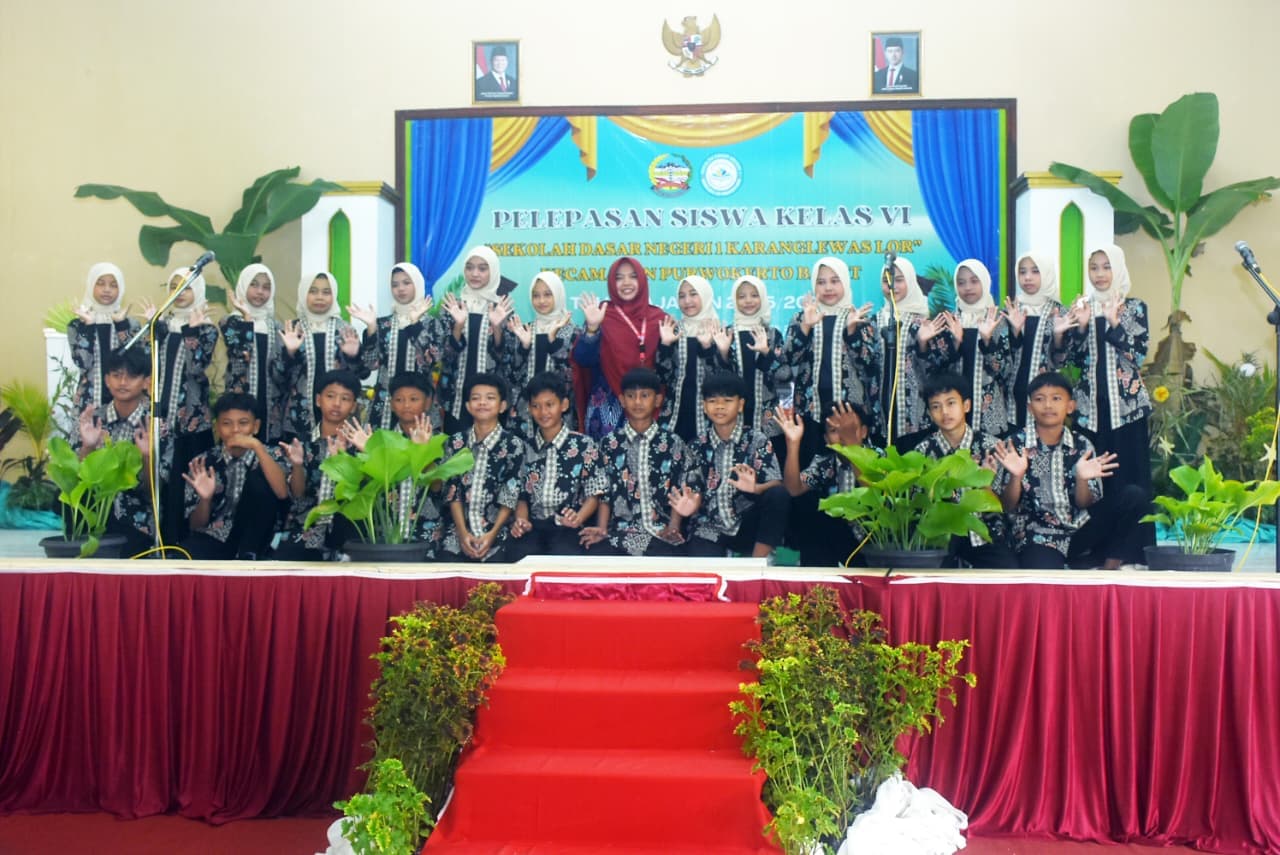 Pelepasan Siswa Kelas VI SD Negeri 1 Karanglewas Lor Tahun Ajaran 2025/2026 Berlangsung Khidmat dan Penuh Haru
