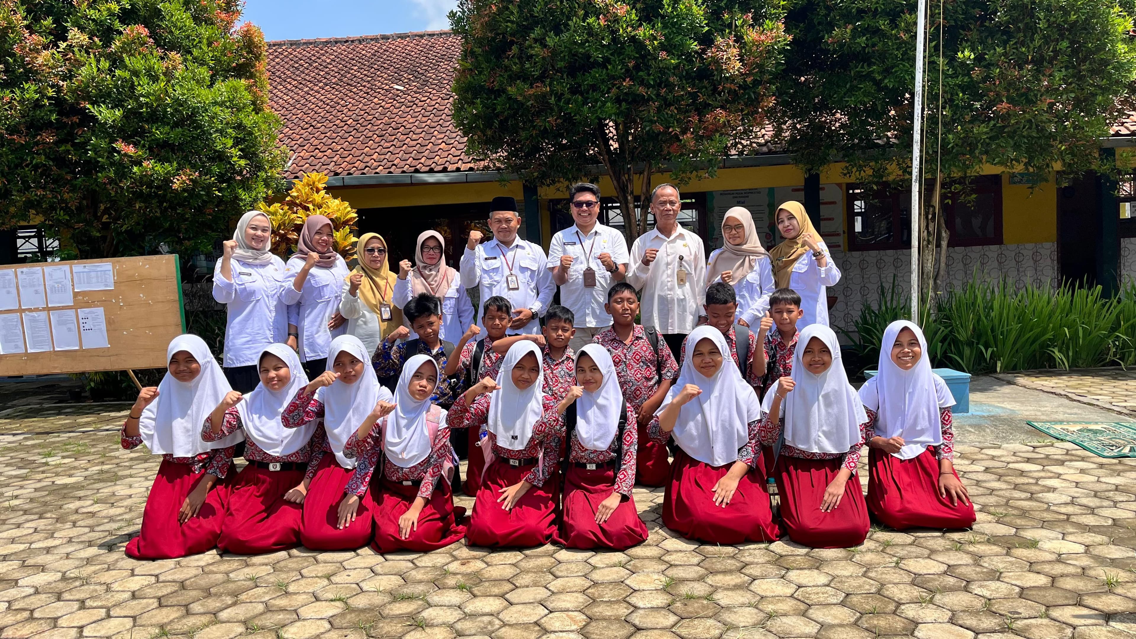 Monitoring Ujian Sekolah di SDN 2 Pasir Kidul Berjalan Lancar : Tekankan Integritas dan Pemanfaatan Waktu