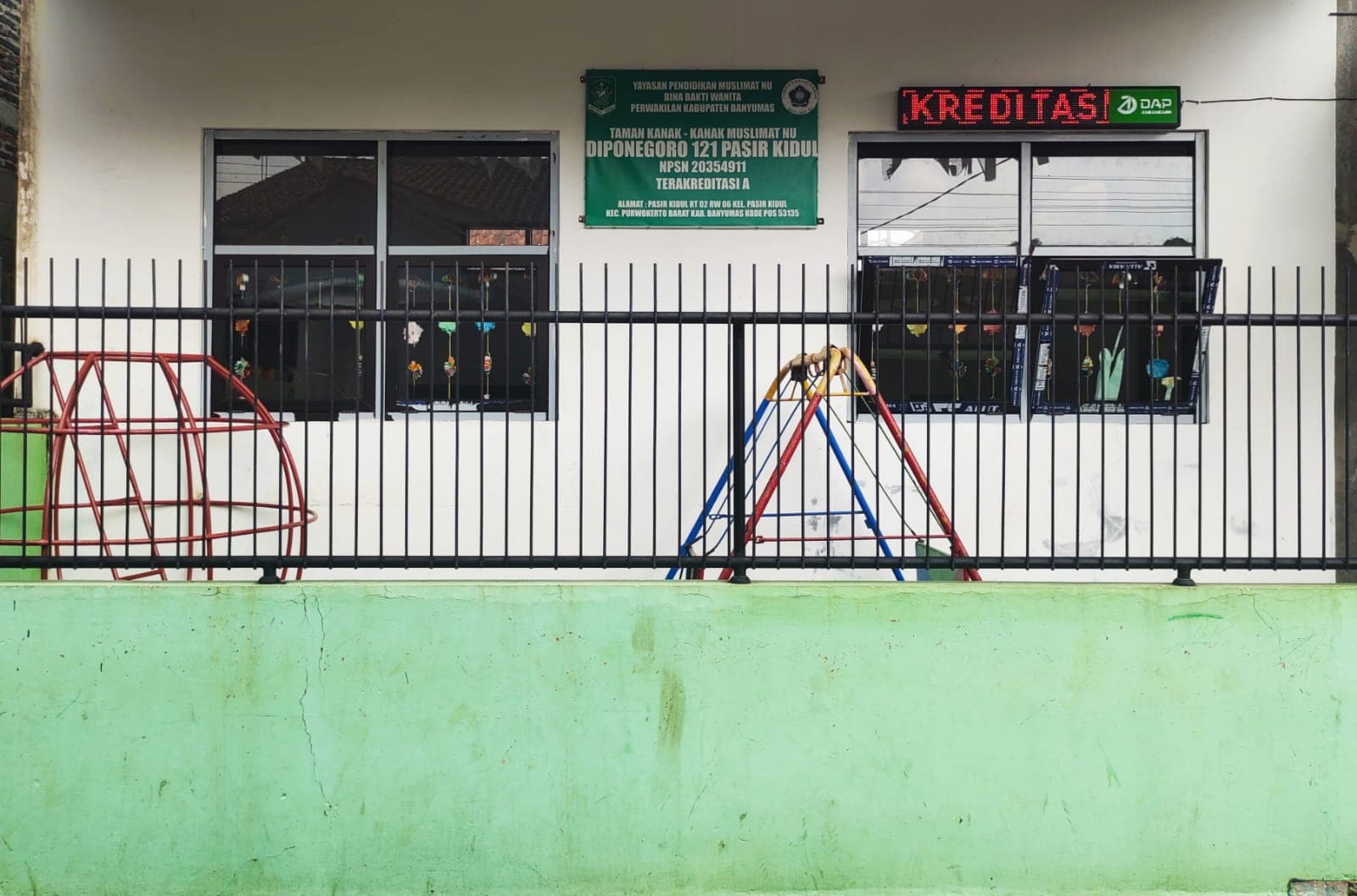 Gedung Sekolah