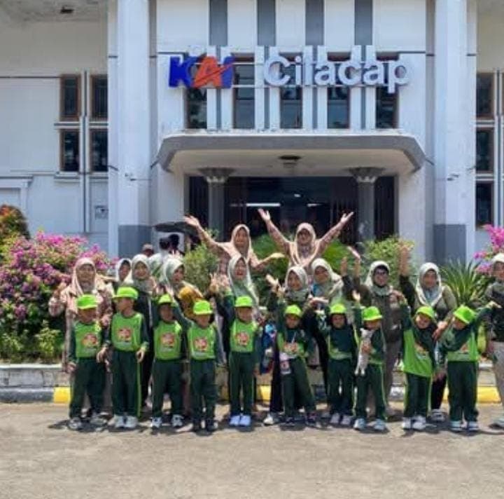 "Menjelajah Dunia dengan EduTrain KAI: Belajar Seru Bersama TK Diponegoro 6 Bantarsoka"