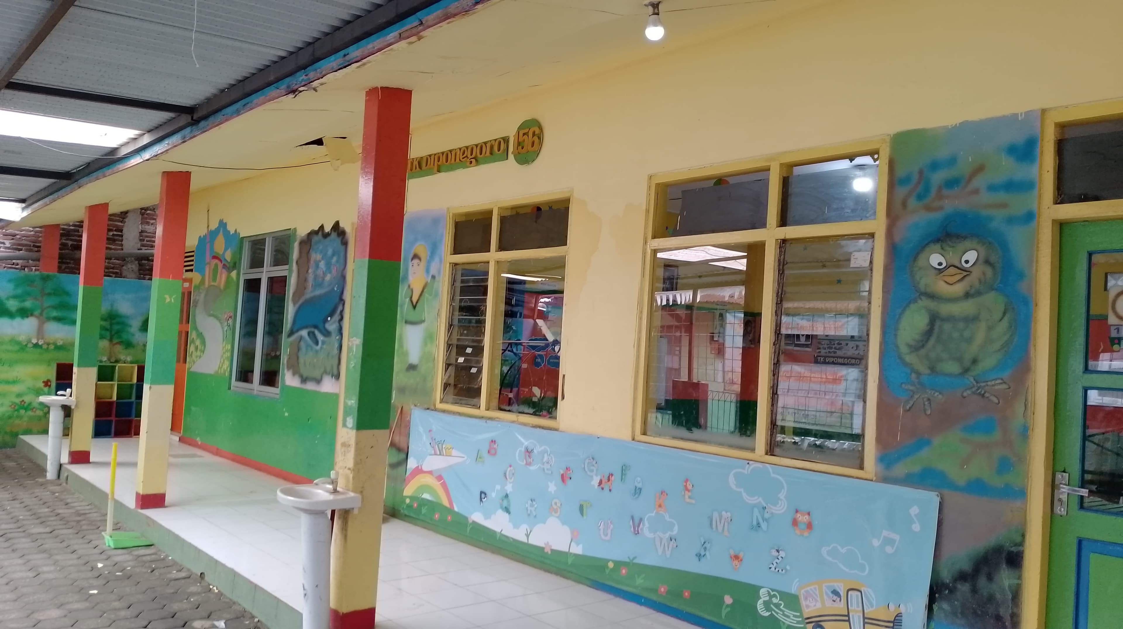 Gedung Sekolah