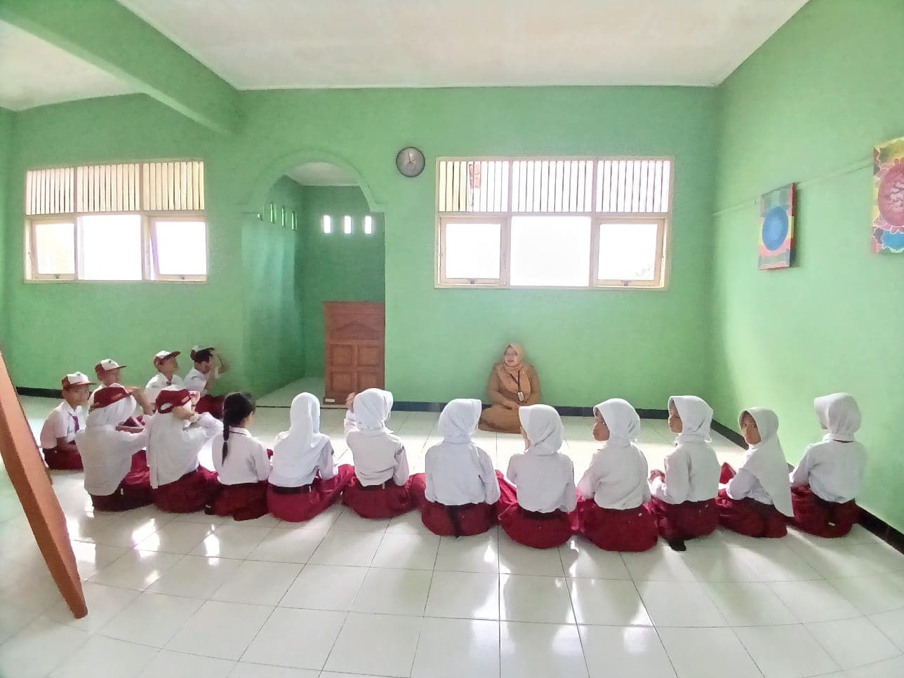 Mengawali Prestasi dengan Doa: Pembiasaan Baik yang Mengakar di SD Negeri 2 Karanglewas Lor