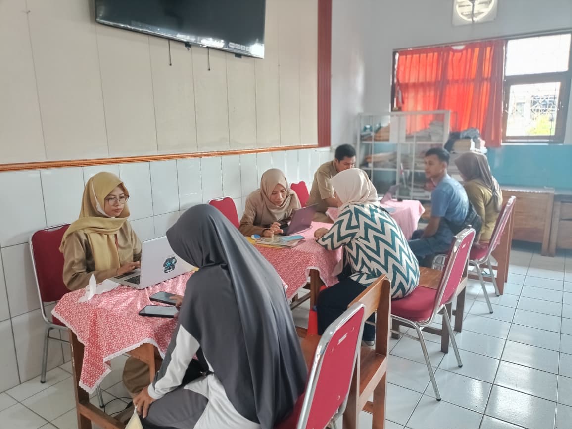 SD Negeri 1 Bantarsoka Berikan Pendampingan SPMB bagi Calon Peserta Didik Baru
